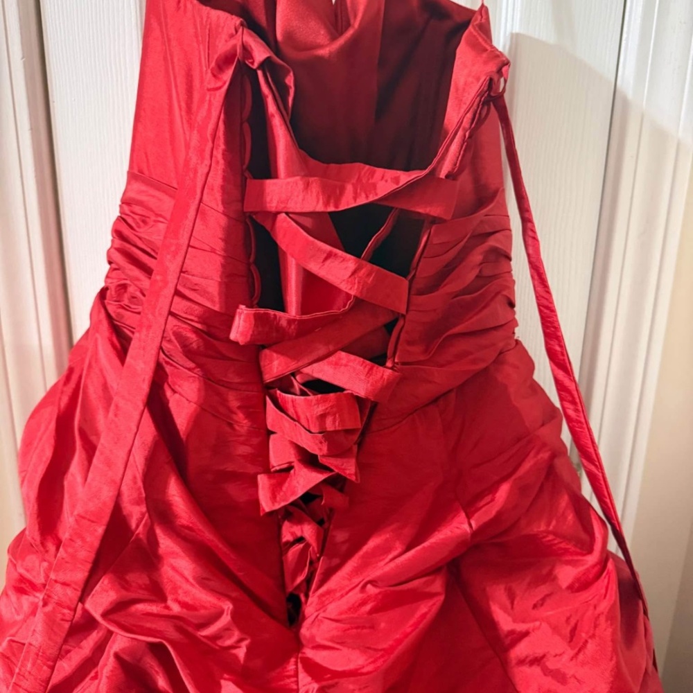 Handmade Couture Silk dress - Picture 6 of 6